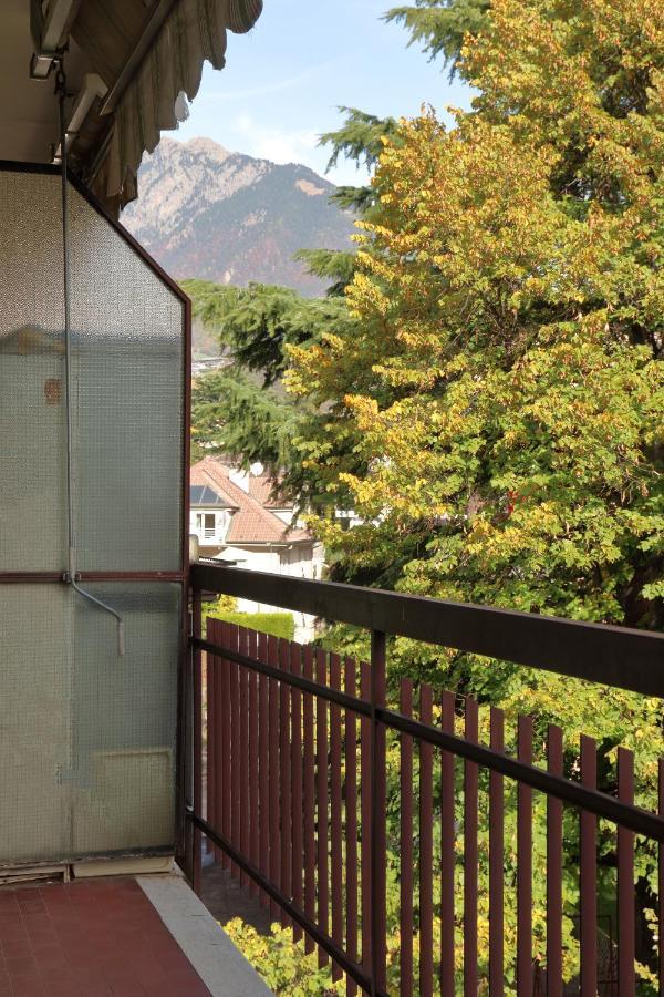Atelier Leopardi In Meran Apartment Bagian luar foto