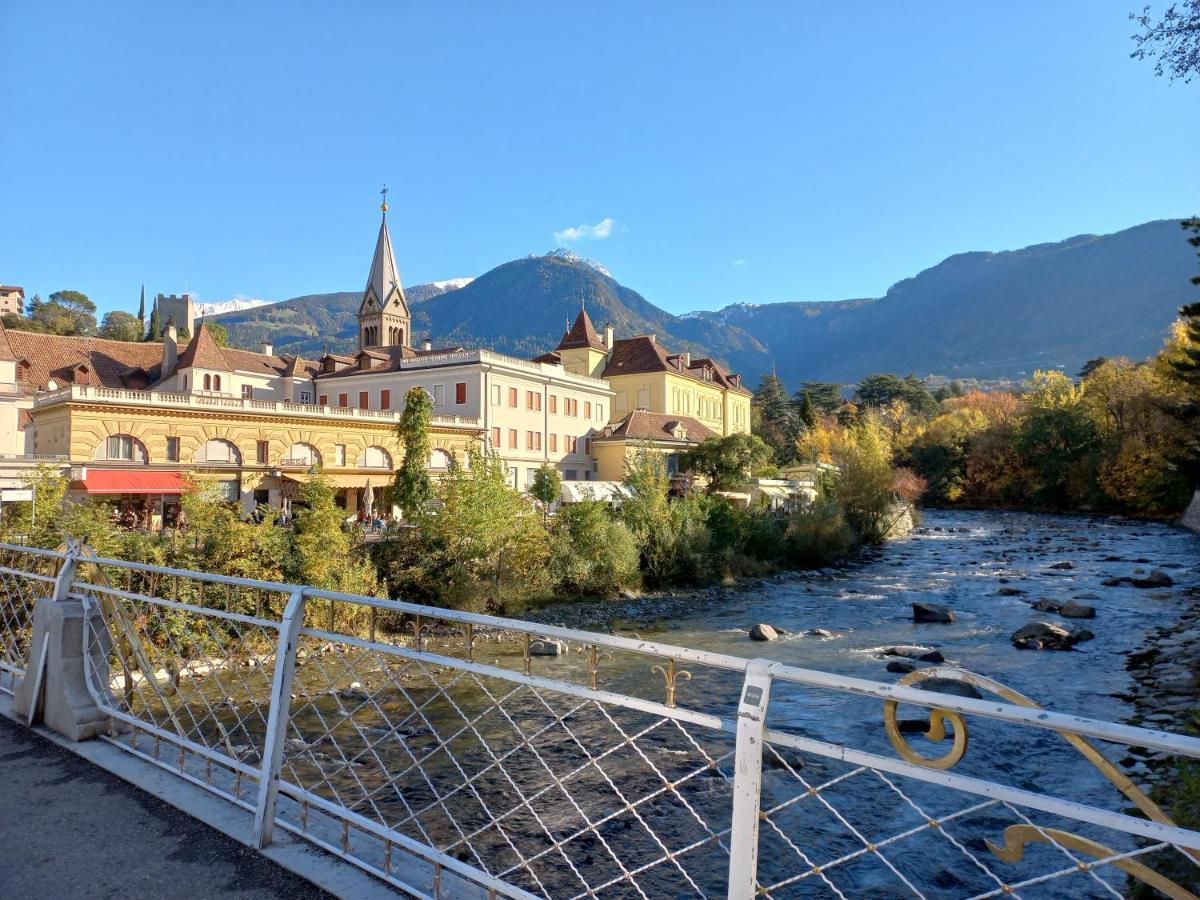 Atelier Leopardi In Meran Apartment Bagian luar foto